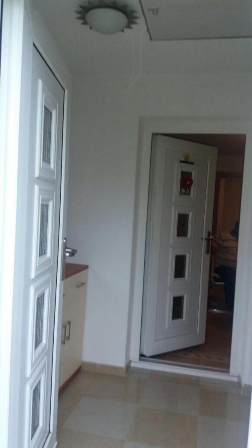 Apartmán Minihaus In Zagreb Sesvete Exteriér fotografie