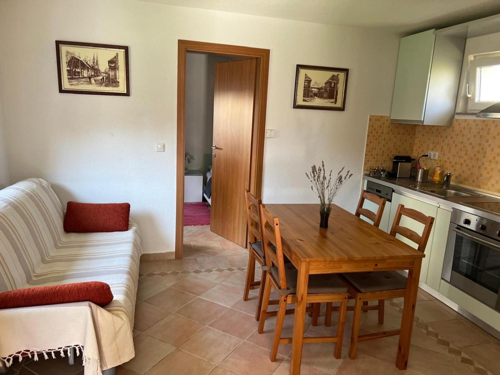 Apartmán Minihaus In Zagreb Sesvete Exteriér fotografie