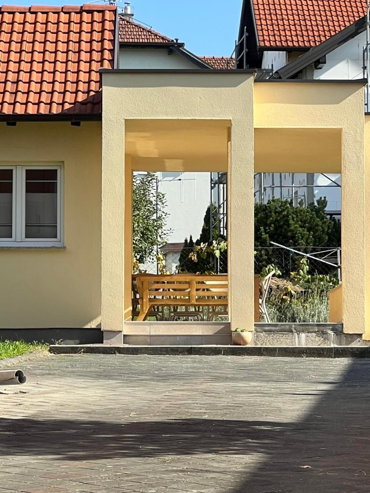 Apartmán Minihaus In Zagreb Sesvete Exteriér fotografie